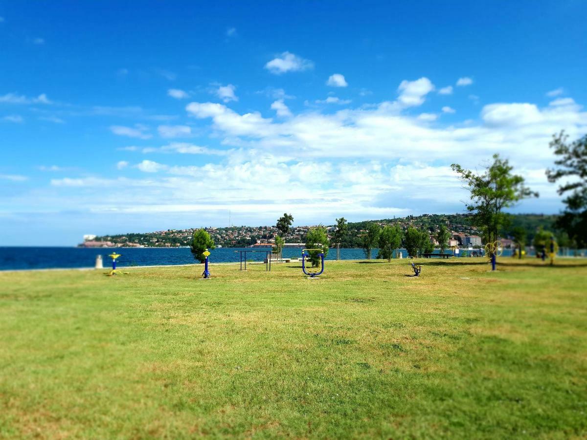 Apartma Dessa Portoroz Exterior photo